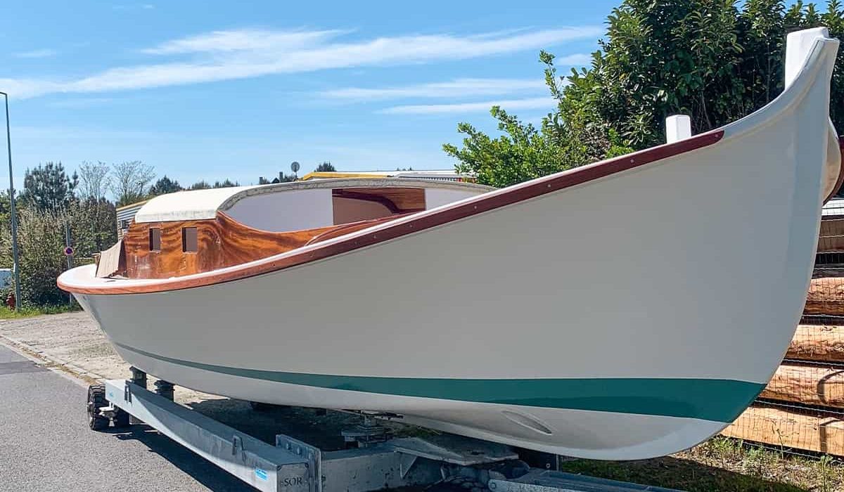 Photos de la construction de la pinasse Ohana au Chantier Lacaze